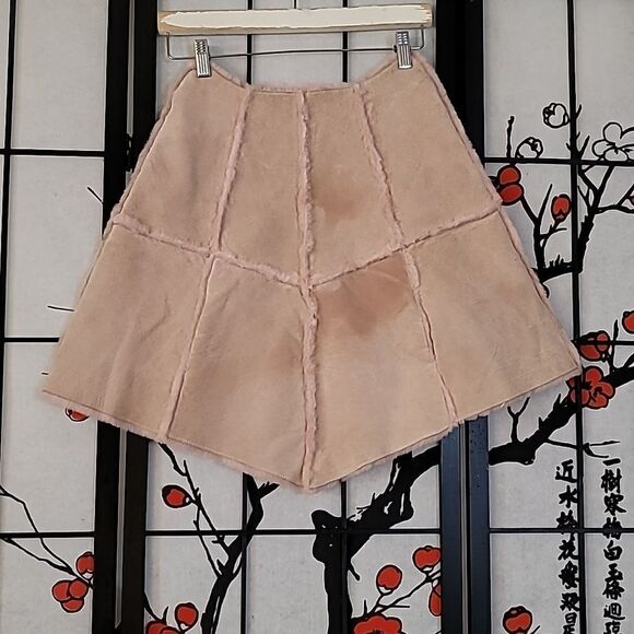 UGG Vintage Pink Leather Poncho with pockets! - Picture 6 of 11